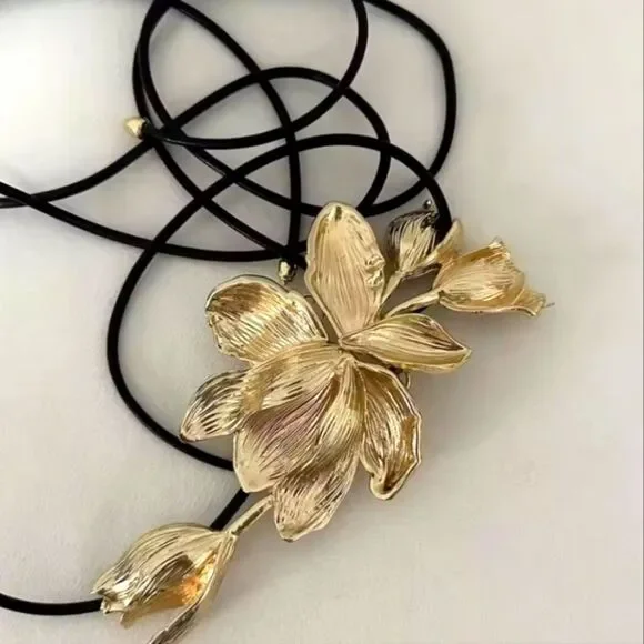 Anthropologie Flower 3d Cord Adjustable Belt | NWOT - Picture 5 of 9